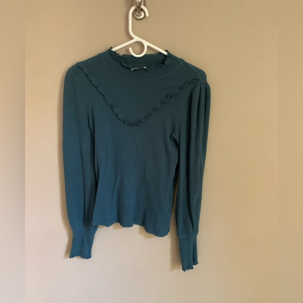 Free people sweater shirt